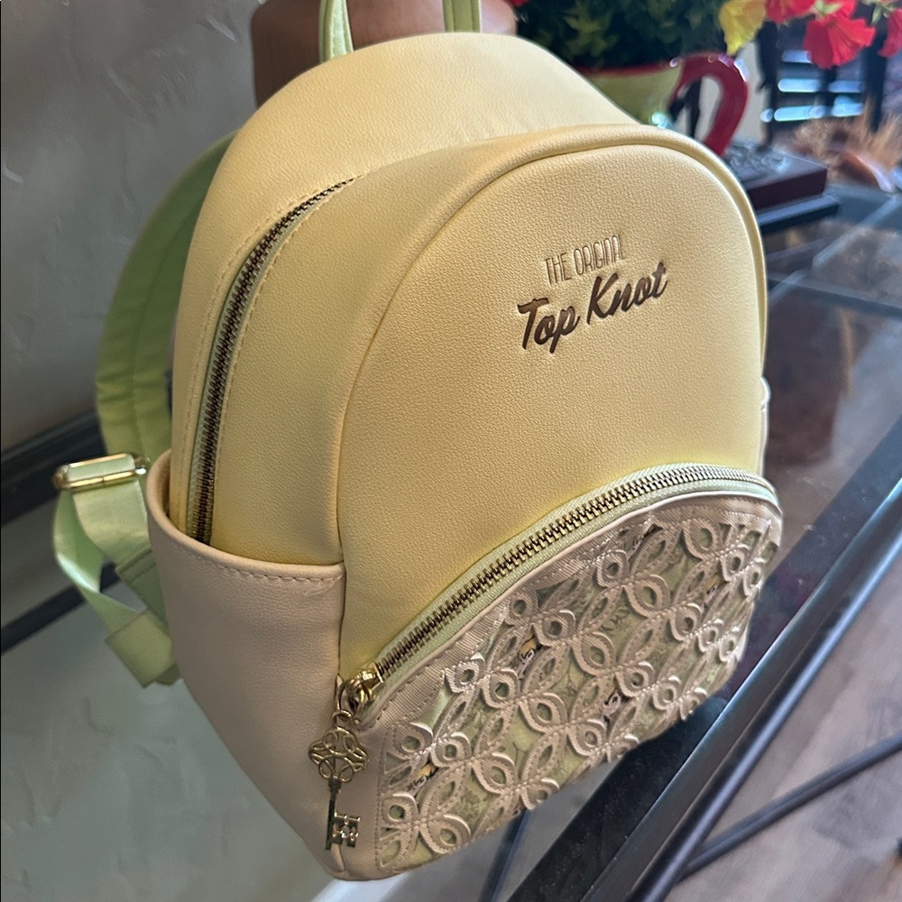 TinkerBell Loungefly Backpack - Picture 2 of 9